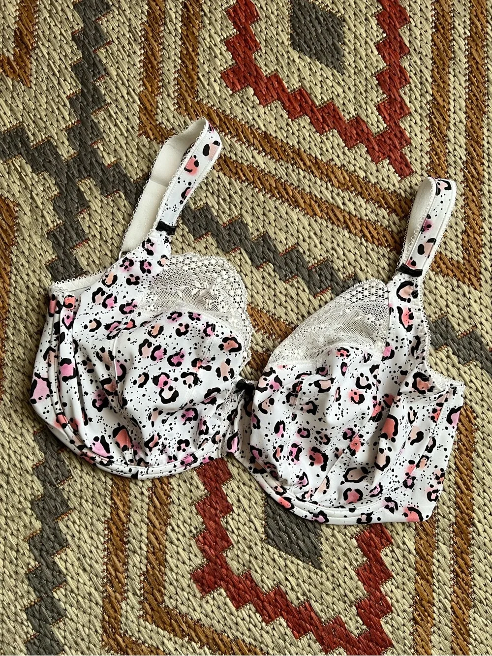 Elomi UK 32HH US 32L Lucie Plunge Leopard Print Lace Underwire Bra NWOT